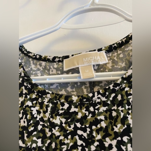 MICHAEL Kors size medium - Picture 3 of 3